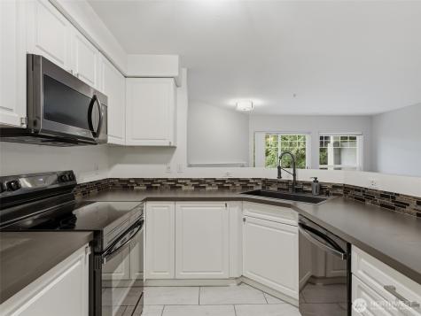 18501 SE Newport Way Issaquah WA 98027