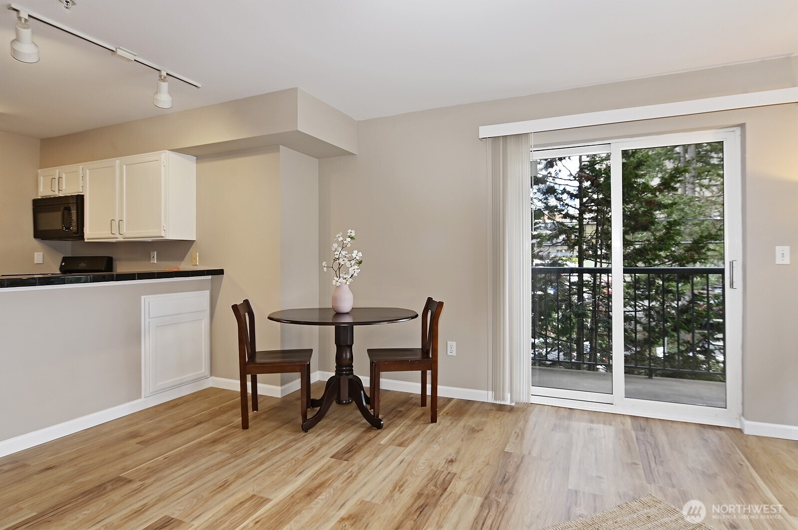 2117 N 107th Street Seattle WA 98133