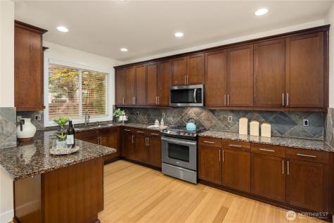 12316 NE 86th Way Kirkland WA 98033