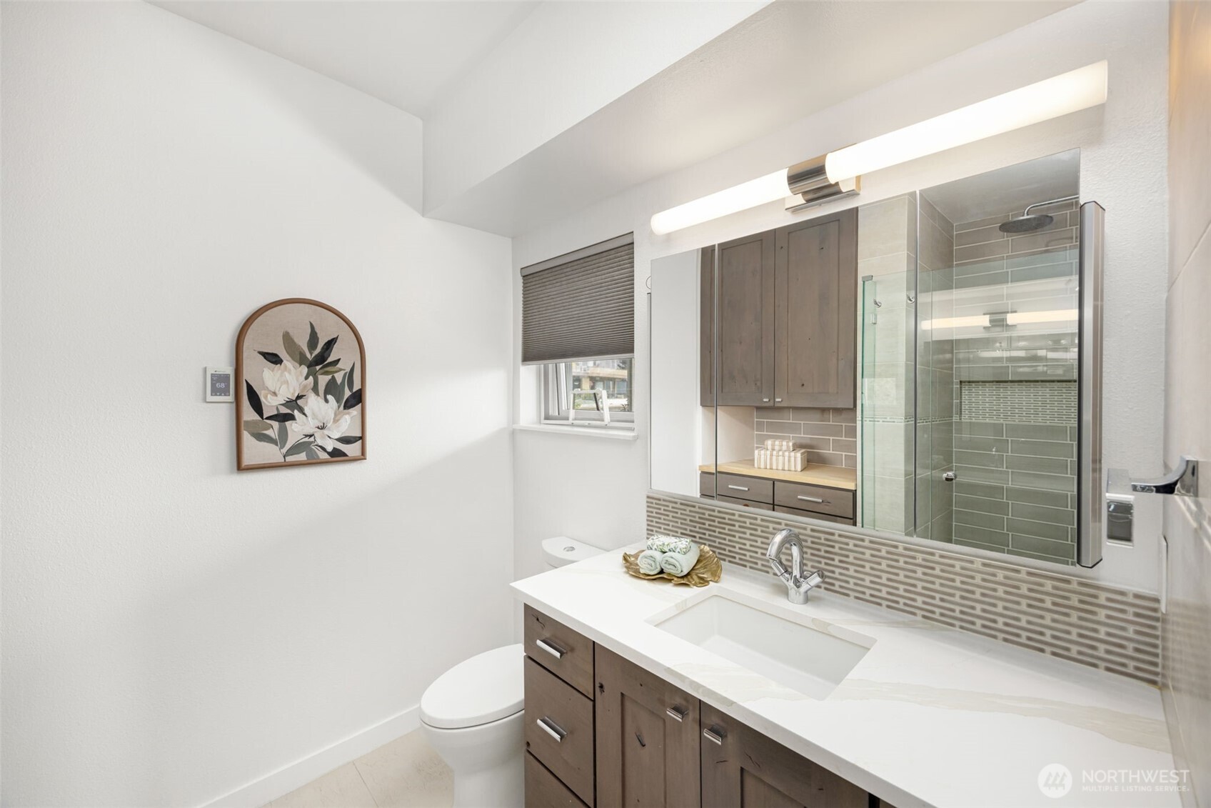 3221 SW Avalon Way Seattle WA 98126