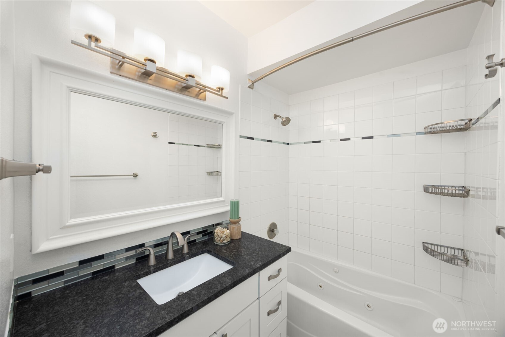 3221 SW Avalon Way Seattle WA 98126