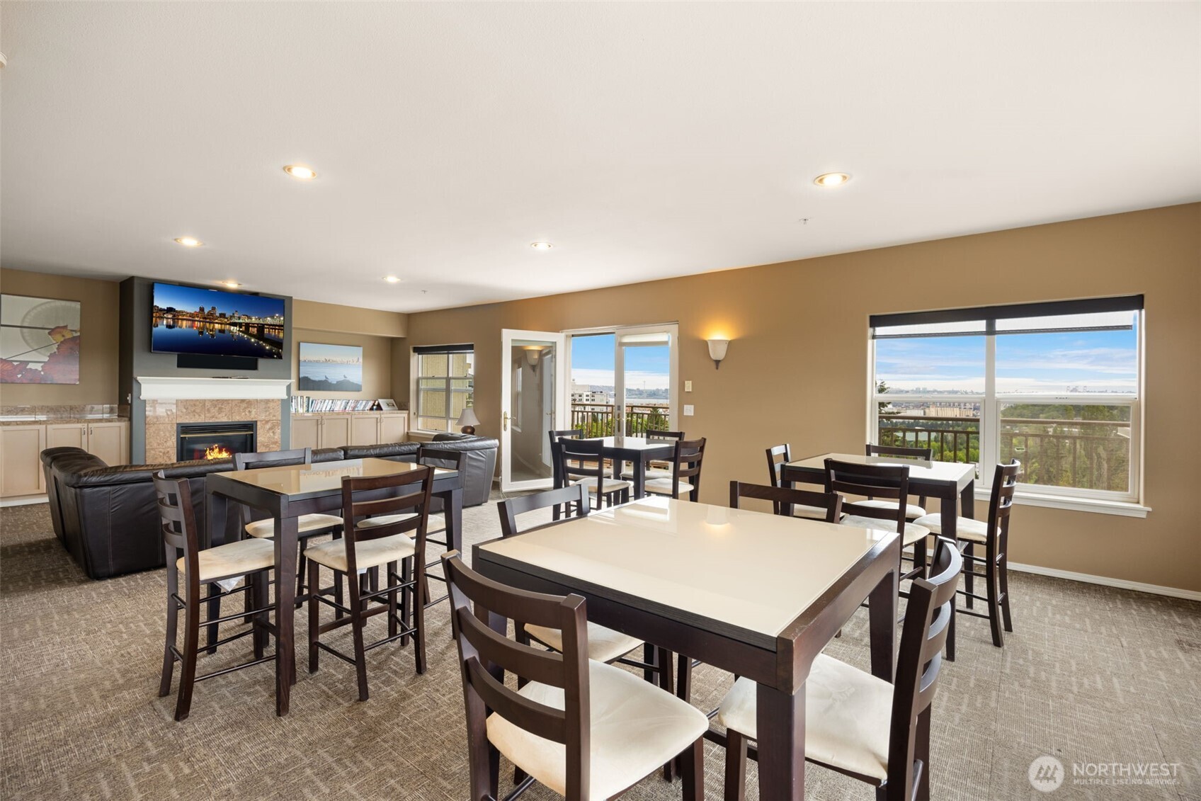 3221 SW Avalon Way Seattle WA 98126