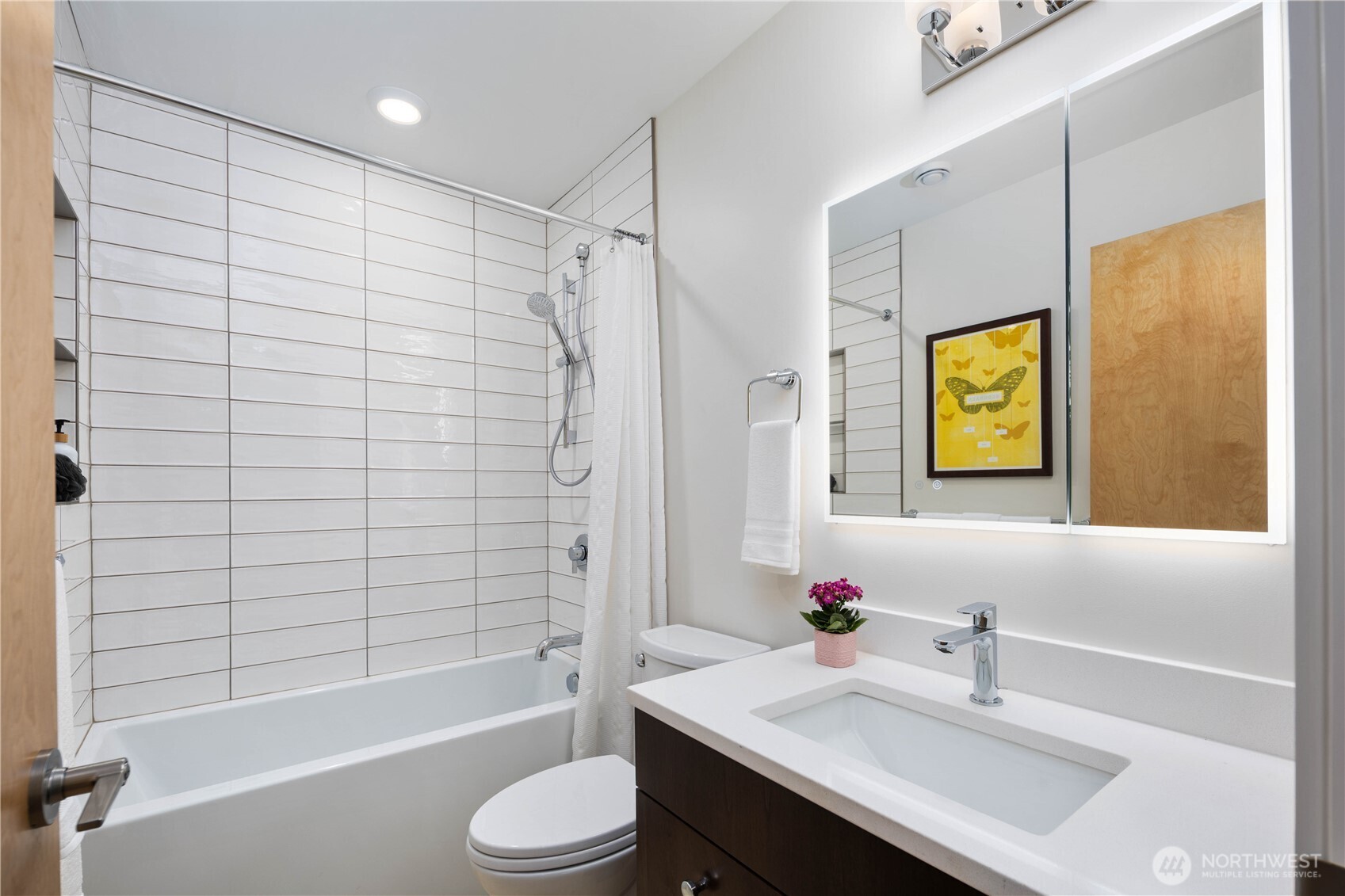 8625 30th Avenue SW Seattle WA 98126