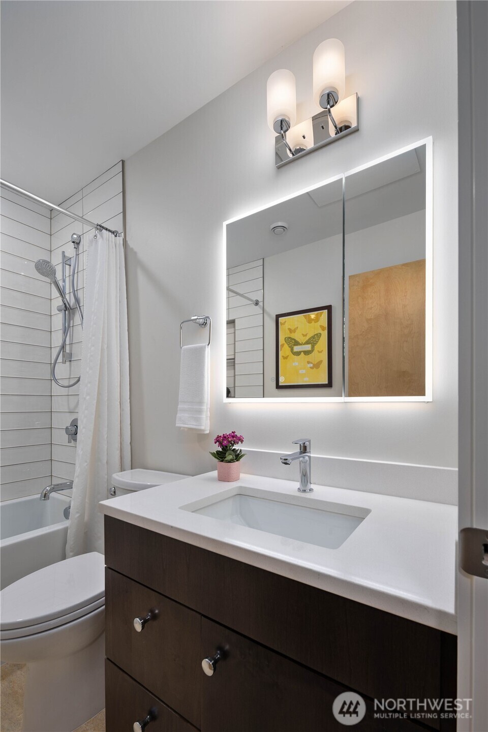 8625 30th Avenue SW Seattle WA 98126