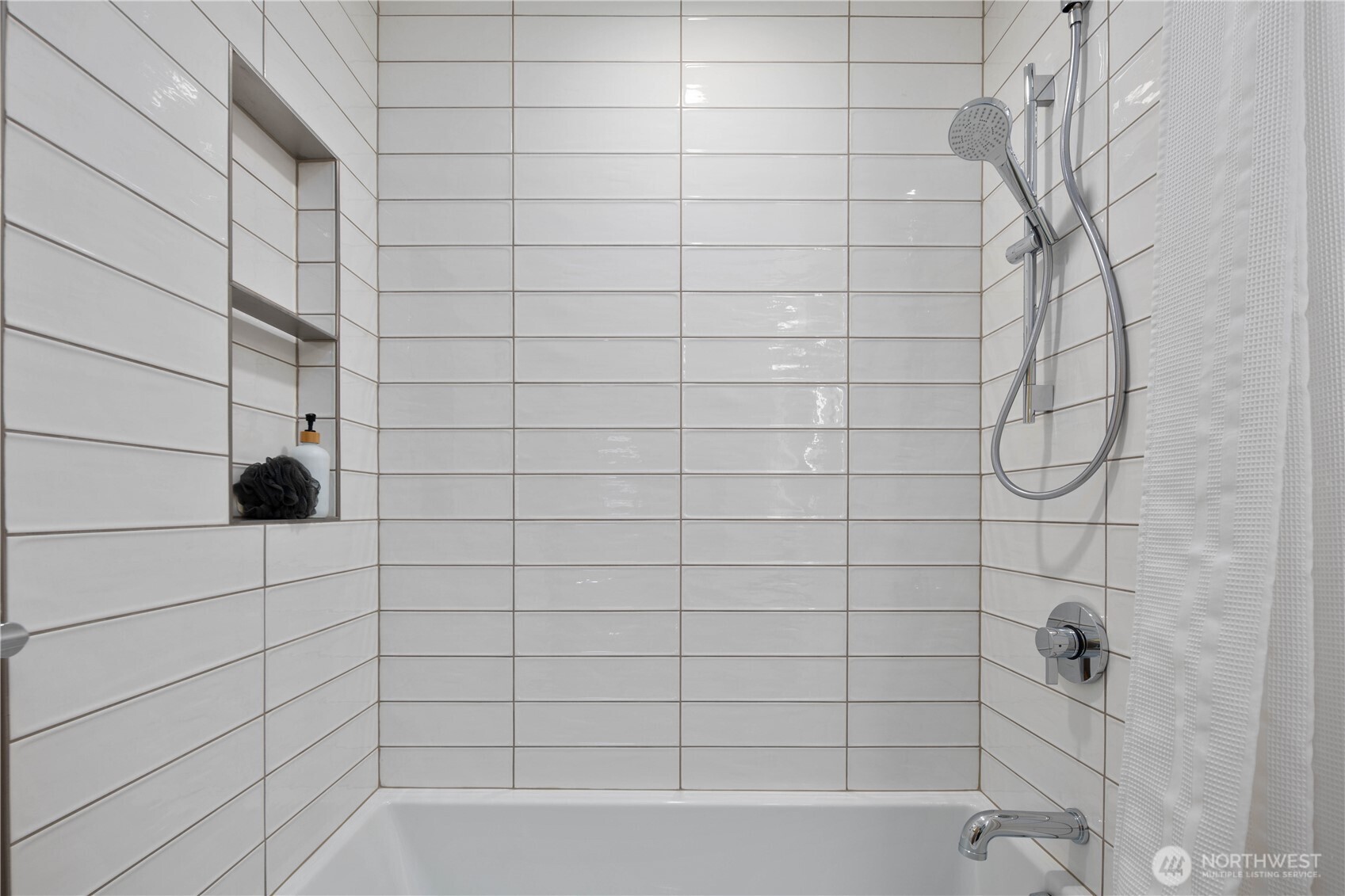 8625 30th Avenue SW Seattle WA 98126