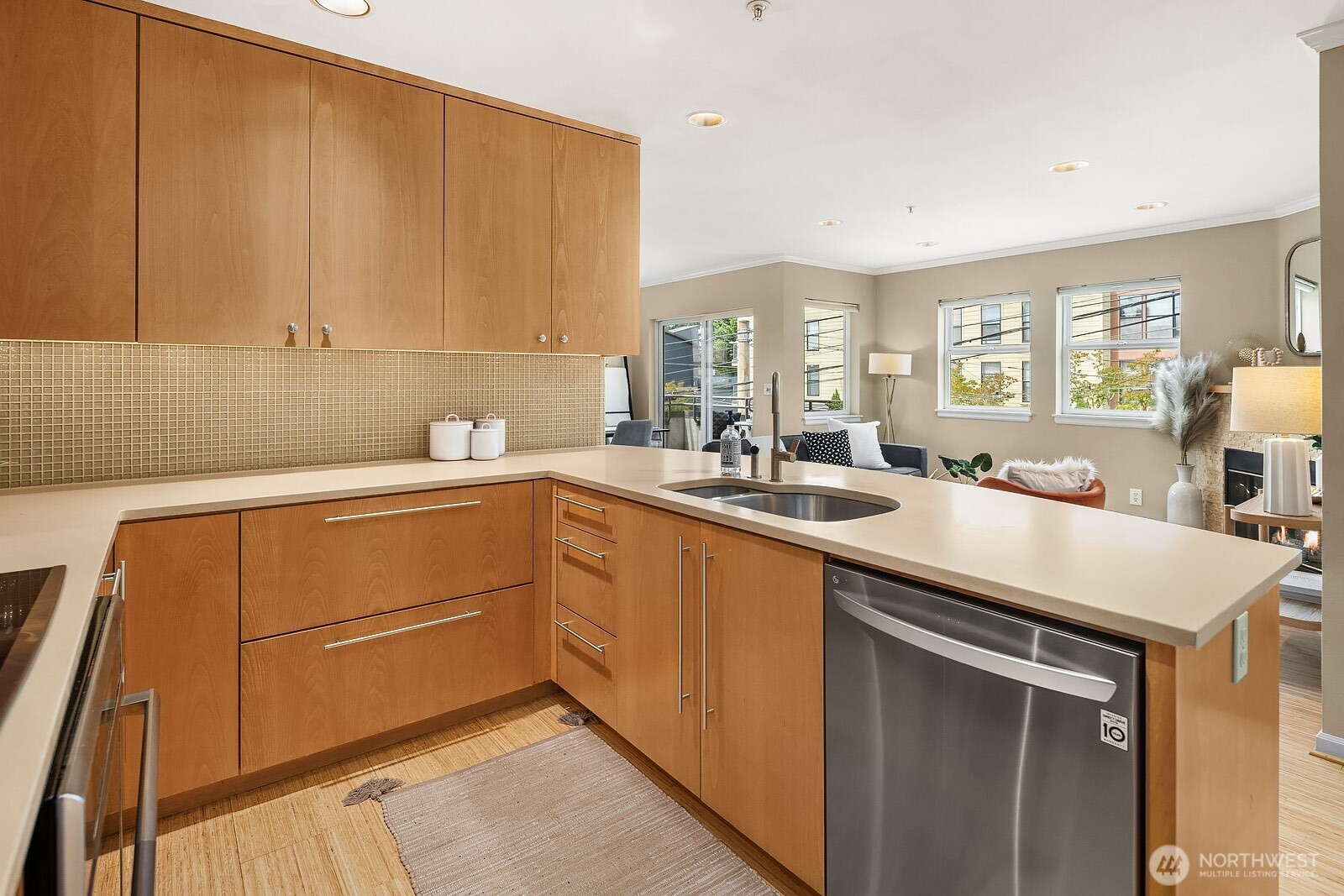 1417 Queen Anne Avenue N Seattle WA 98109