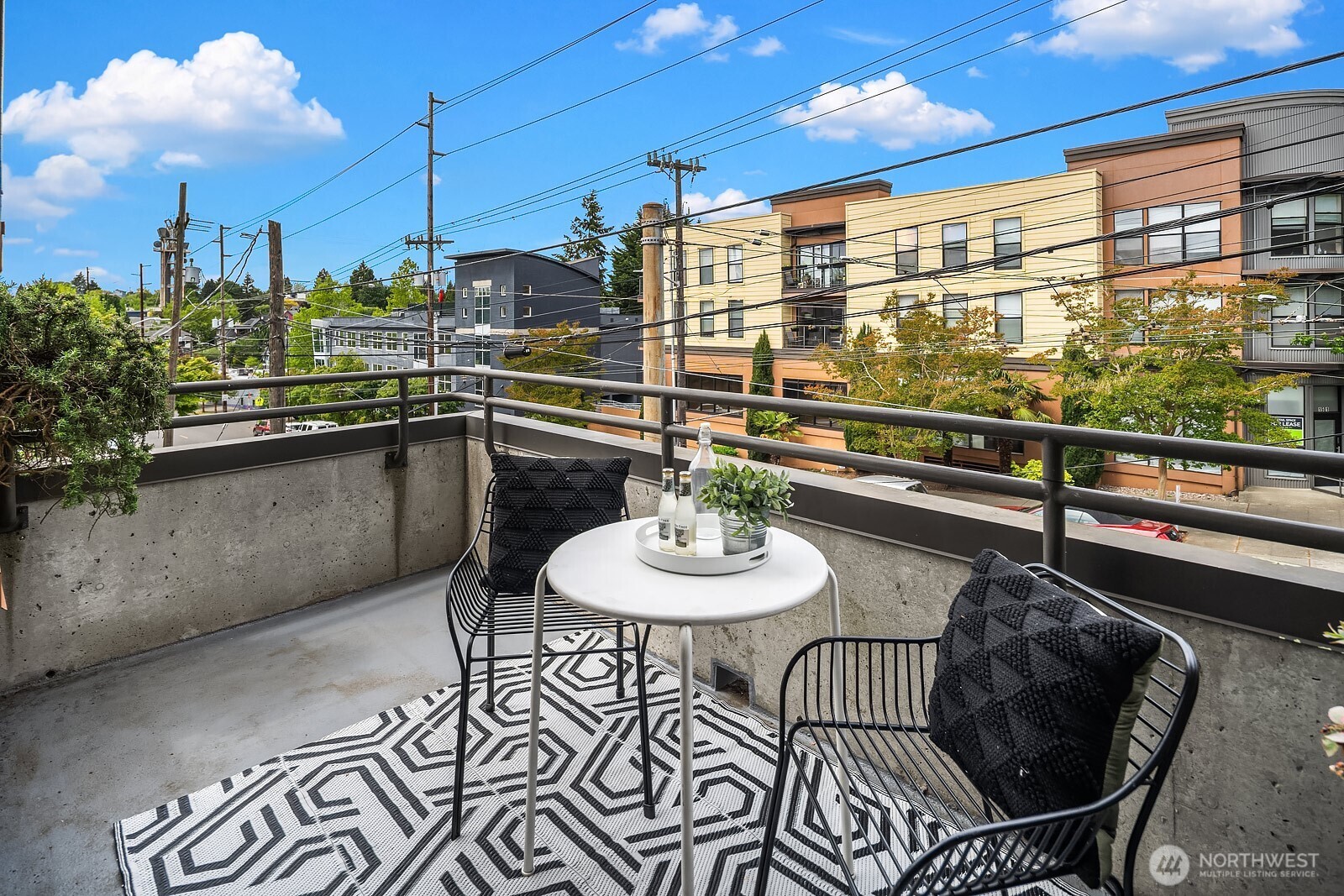 1417 Queen Anne Avenue N Seattle WA 98109