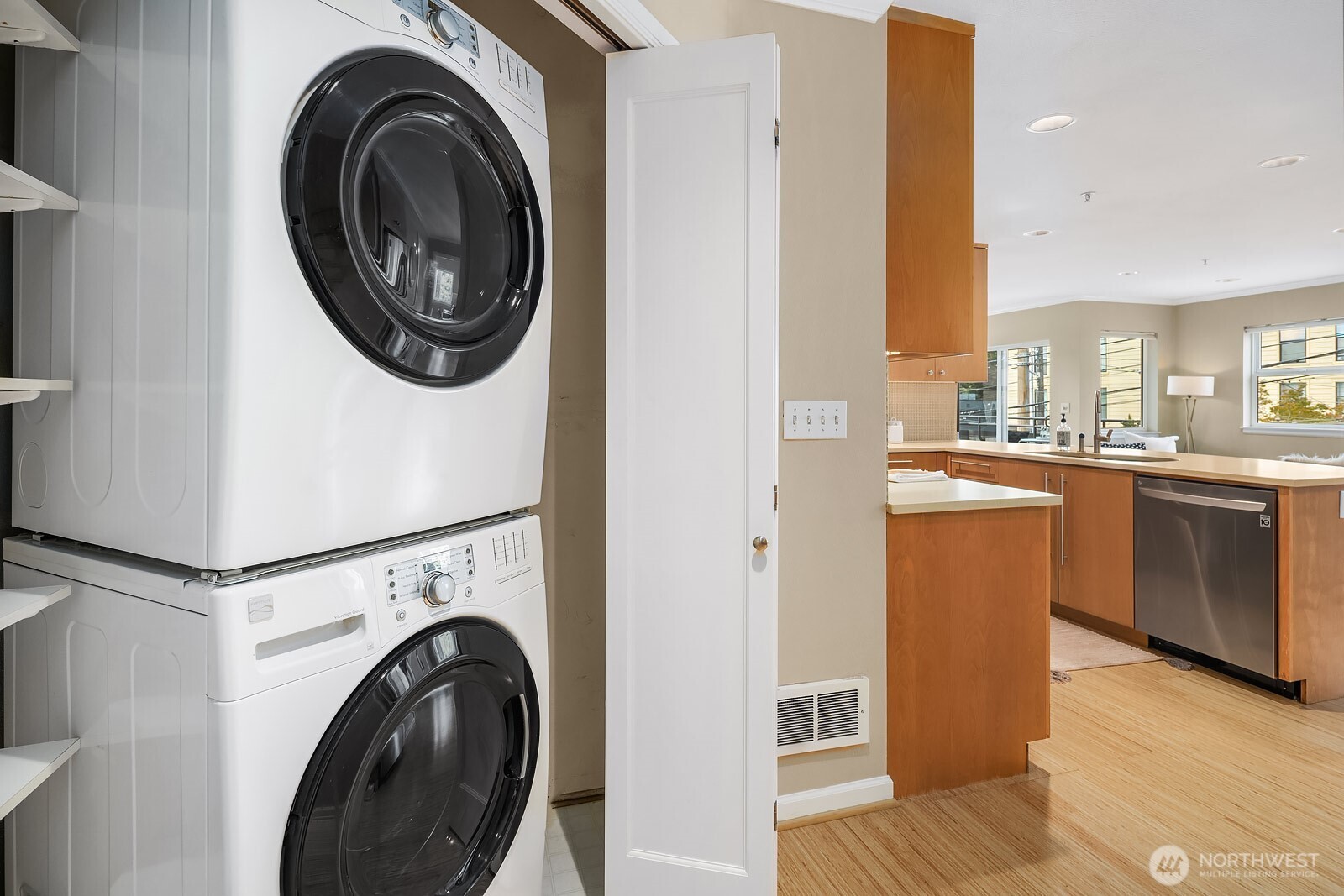 1417 Queen Anne Avenue N Seattle WA 98109