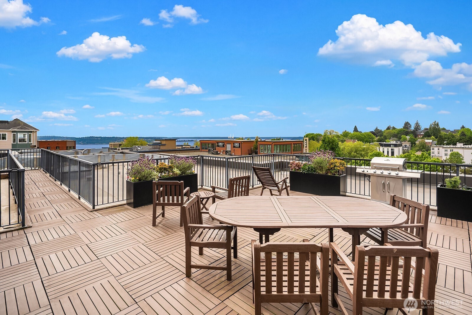 1417 Queen Anne Avenue N Seattle WA 98109