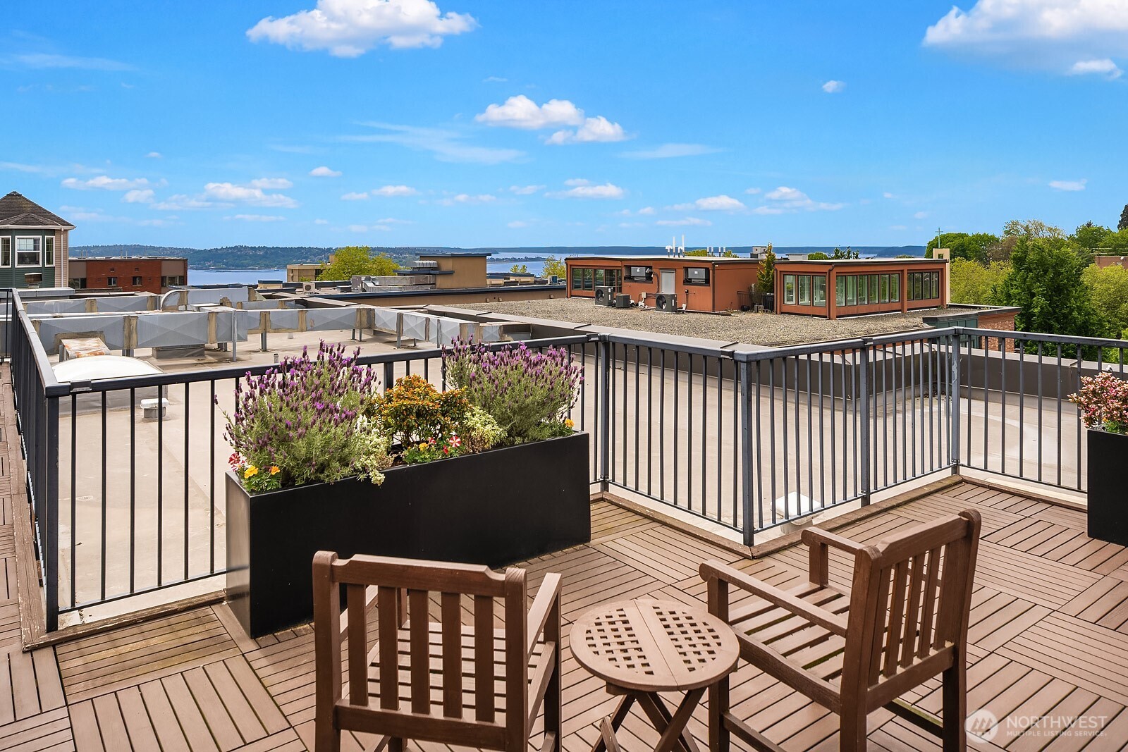 1417 Queen Anne Avenue N Seattle WA 98109