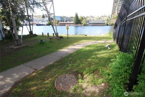 3217 Eastlake Avenue E Seattle WA 98102