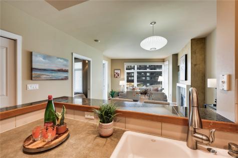 2607 Western Avenue Seattle WA 98121