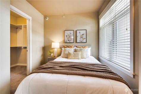 2607 Western Avenue Seattle WA 98121