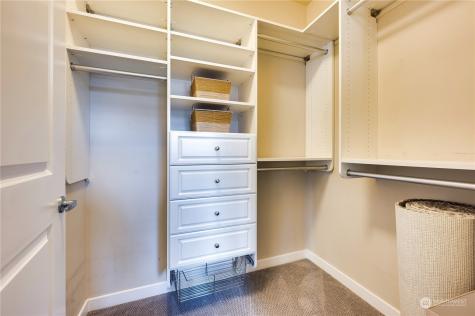 2607 Western Avenue Seattle WA 98121