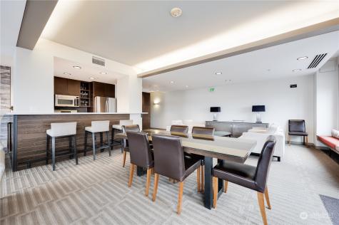 2607 Western Avenue Seattle WA 98121