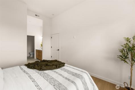 5235 164th Avenue SE Bellevue WA 98006