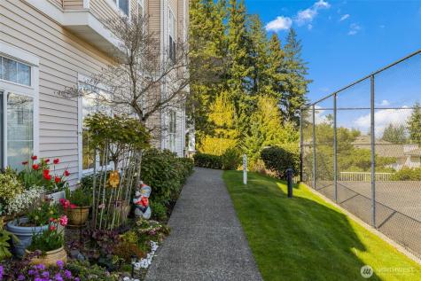 5235 164th Avenue SE Bellevue WA 98006