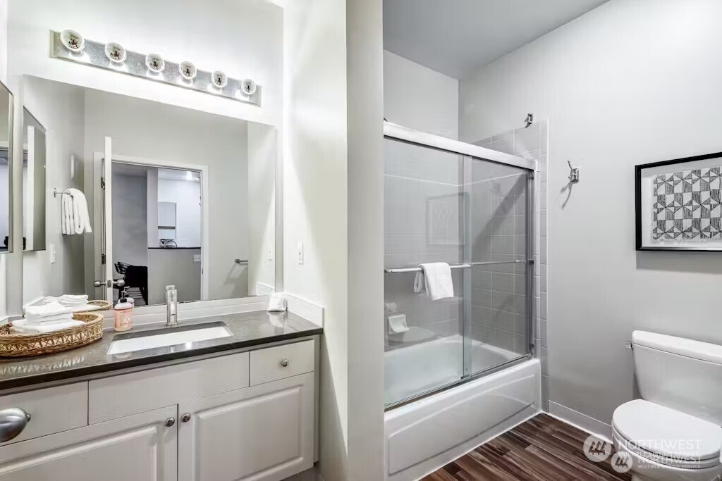 2414 1st Avenue Seattle WA 98121