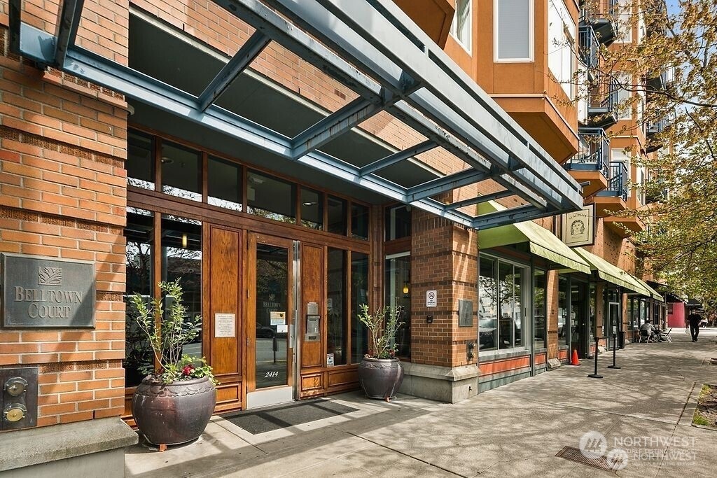 2414 1st Avenue Seattle WA 98121