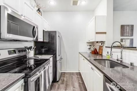 2414 1st Avenue Seattle WA 98121