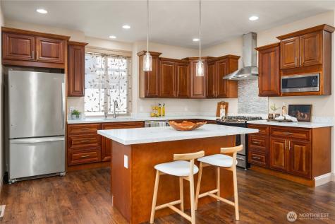 557 SE Andrews Street Issaquah WA 98027