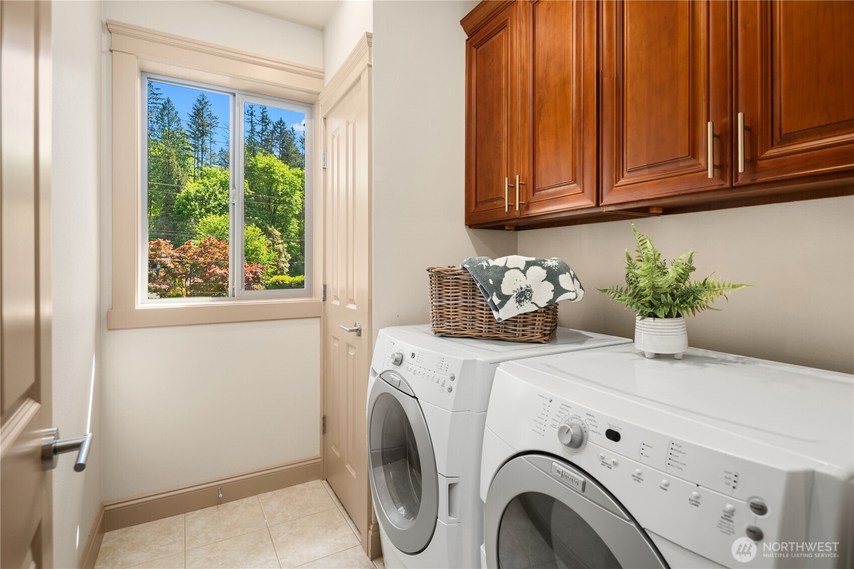 557 SE Andrews Street Issaquah WA 98027