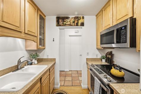 515 S Lake Street Kirkland WA 98033