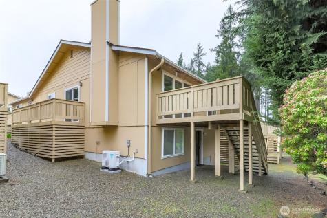 7117 40th Street W University Place WA 98466