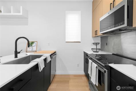 10354 Wallingford Avenue N Seattle WA 98133