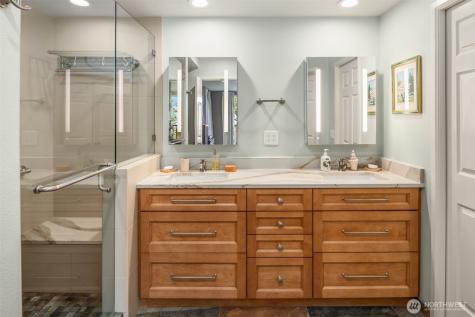 102 State Street S Kirkland WA 98033