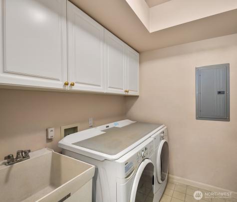 102 State Street S Kirkland WA 98033