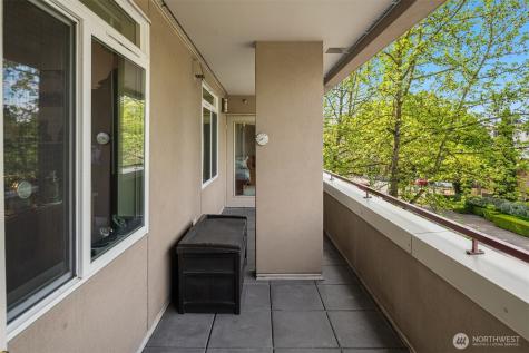 102 State Street S Kirkland WA 98033