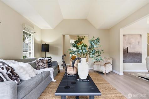 4222 144th Lane SE Bellevue WA 98006