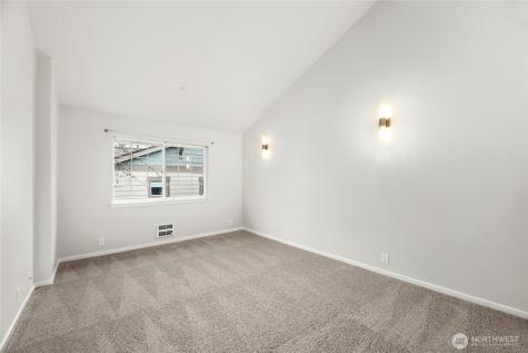 1709 18th Avenue Seattle WA 98122