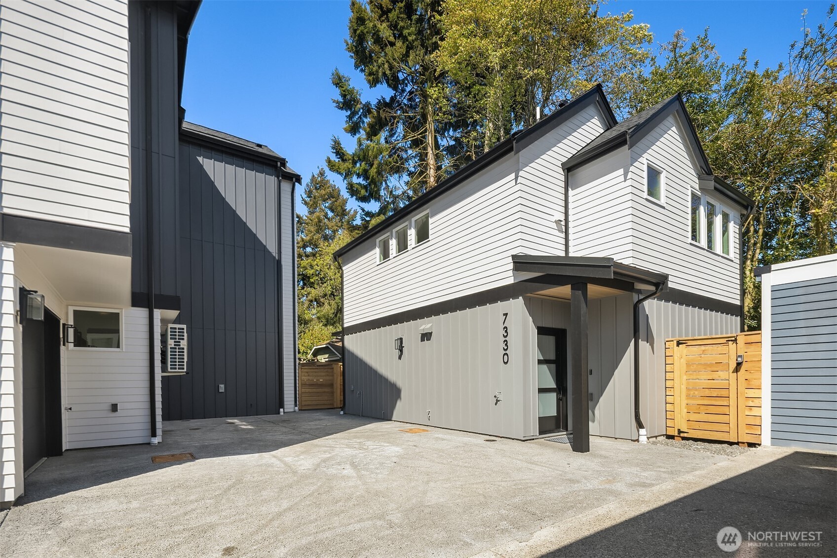 7330 25th Avenue NW Seattle WA 98117
