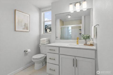 1970 SE 12th Court North Bend WA 98045