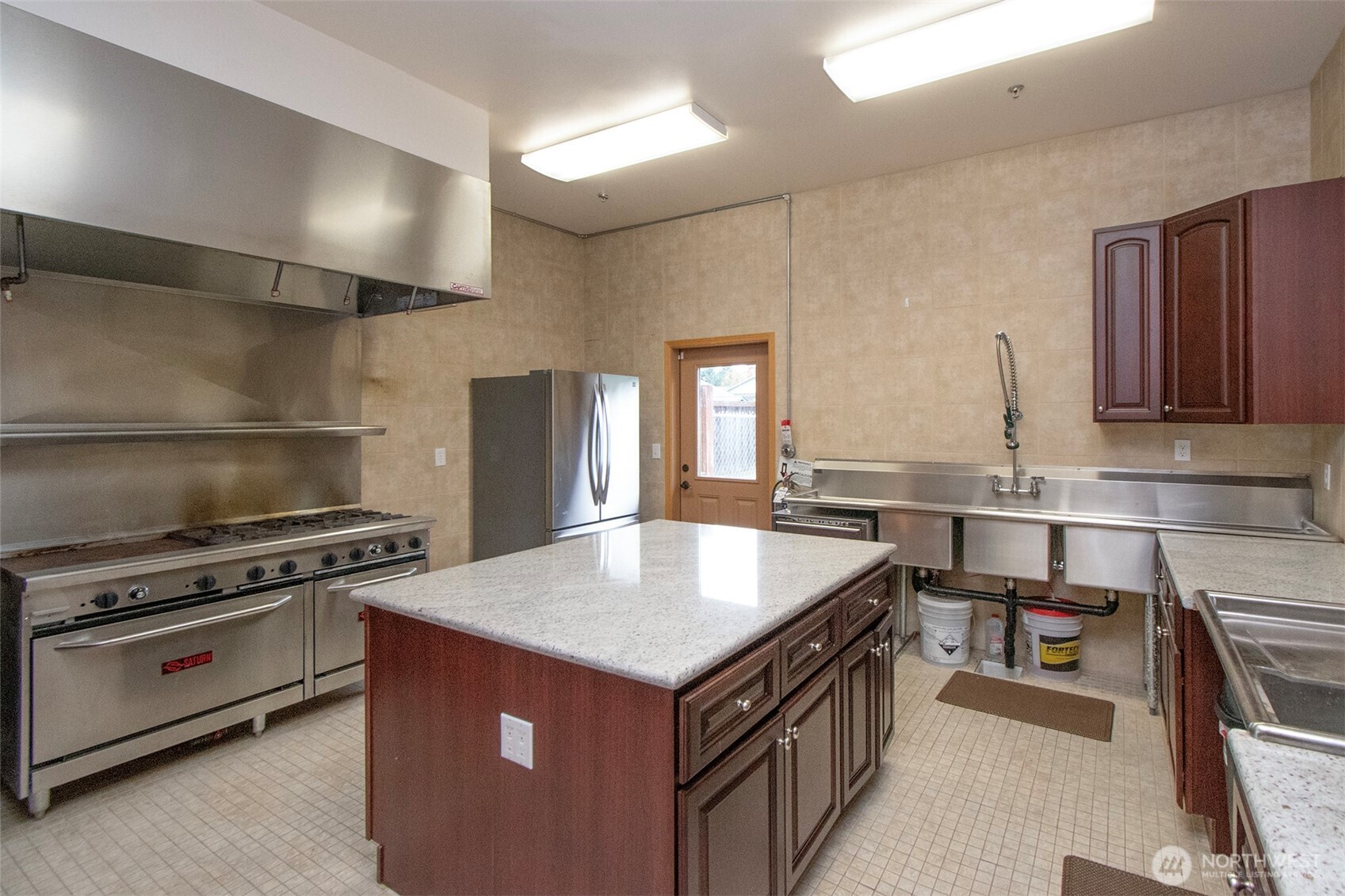 2615 Peach Court Port Angeles WA 98363