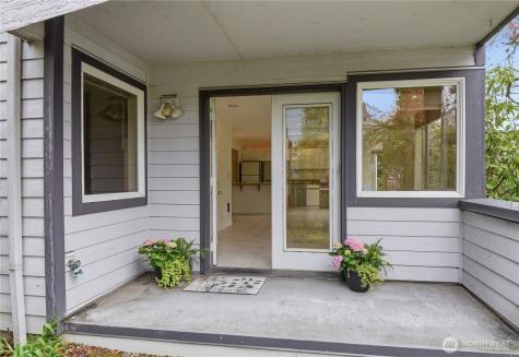 4811 Phinney Avenue N Seattle WA 98103