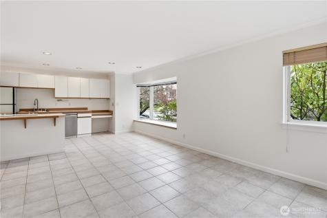 4811 Phinney Avenue N Seattle WA 98103