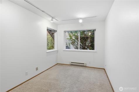 4811 Phinney Avenue N Seattle WA 98103