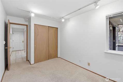 4811 Phinney Avenue N Seattle WA 98103