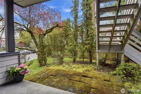 4811 Phinney Avenue N Seattle WA 98103