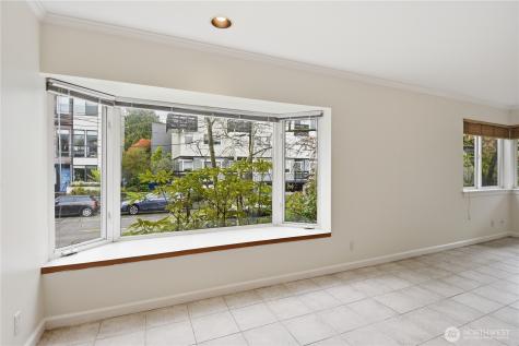 4811 Phinney Avenue N Seattle WA 98103