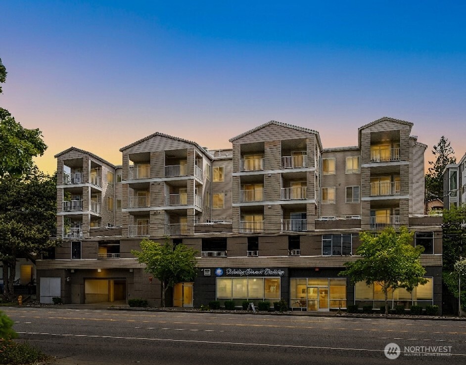 2530 Fifteenth Avenue W Seattle WA 98119