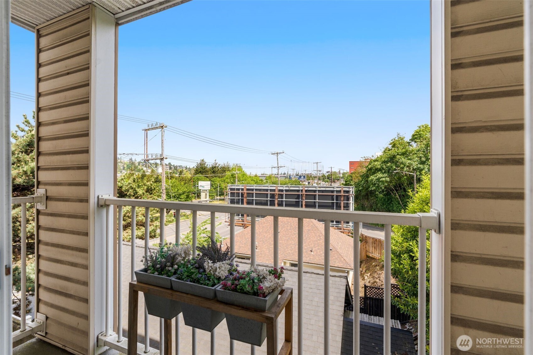 2530 Fifteenth Avenue W Seattle WA 98119