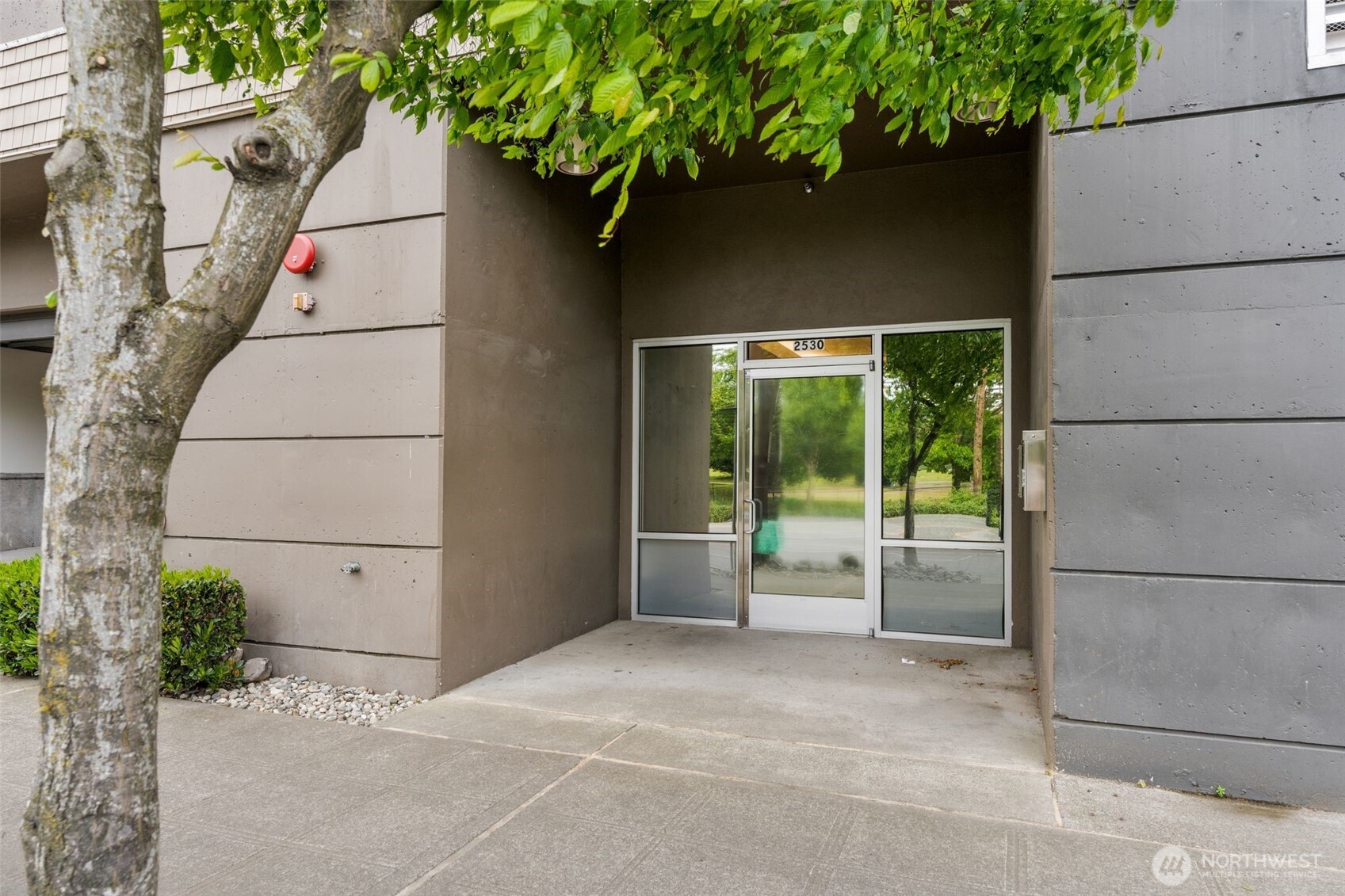 2530 Fifteenth Avenue W Seattle WA 98119