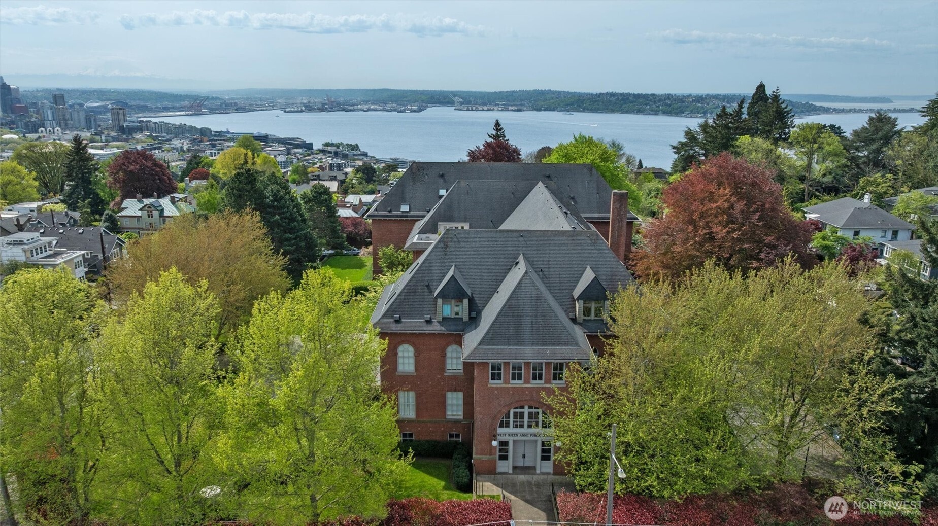 1401 5th Avenue W Seattle WA 98119
