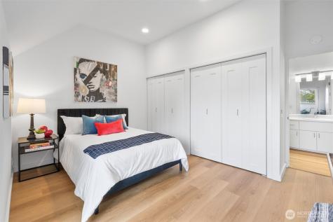 1401 5th Avenue W Seattle WA 98119
