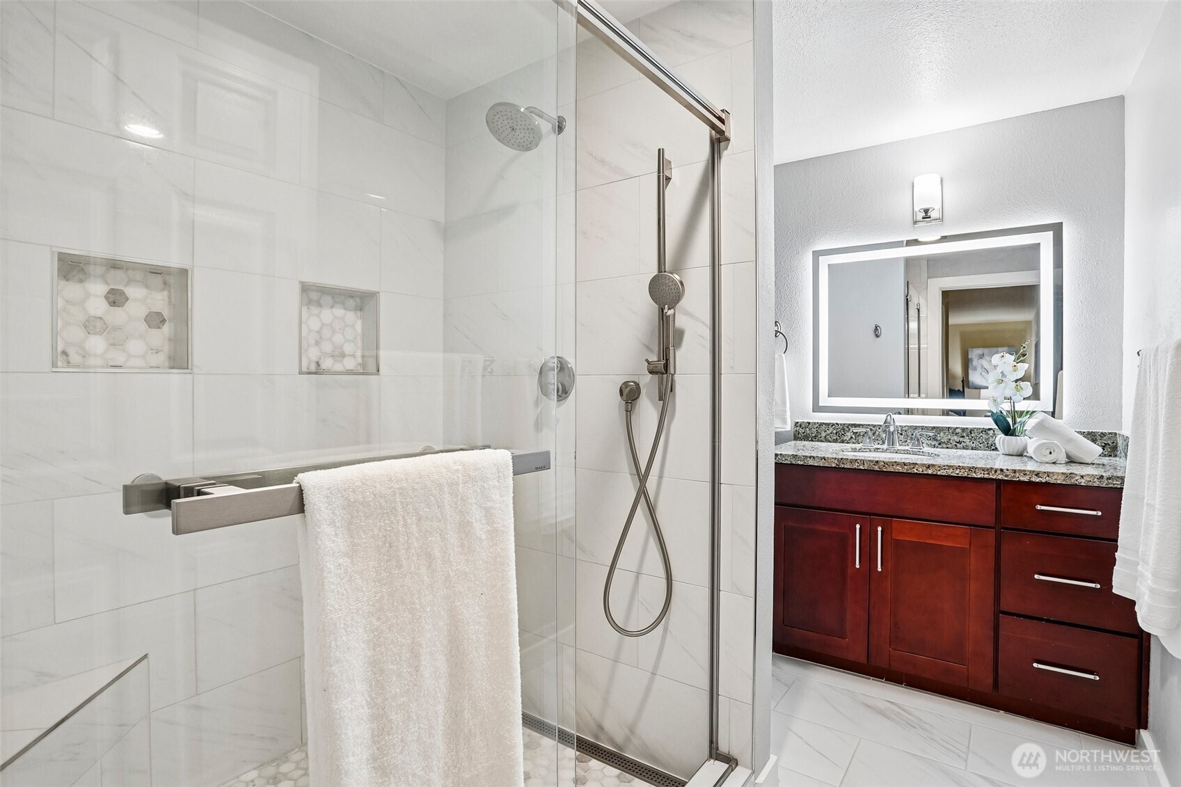 16921 Inglewood Road NE Kenmore WA 98028