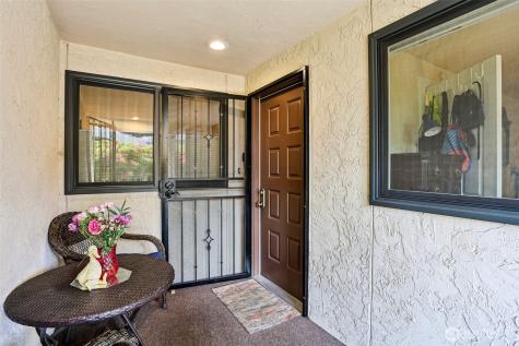 16921 Inglewood Road NE Kenmore WA 98028